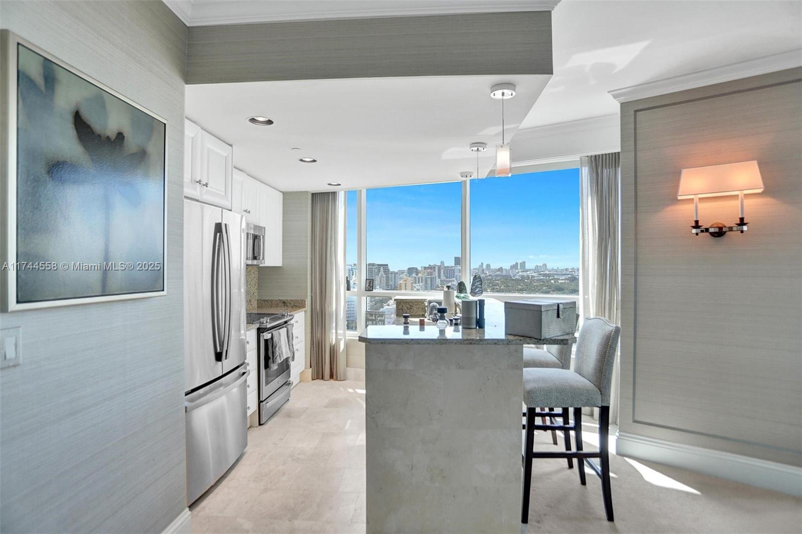 4401 Collins Ave #2114/2116, Miami Beach FL 33140