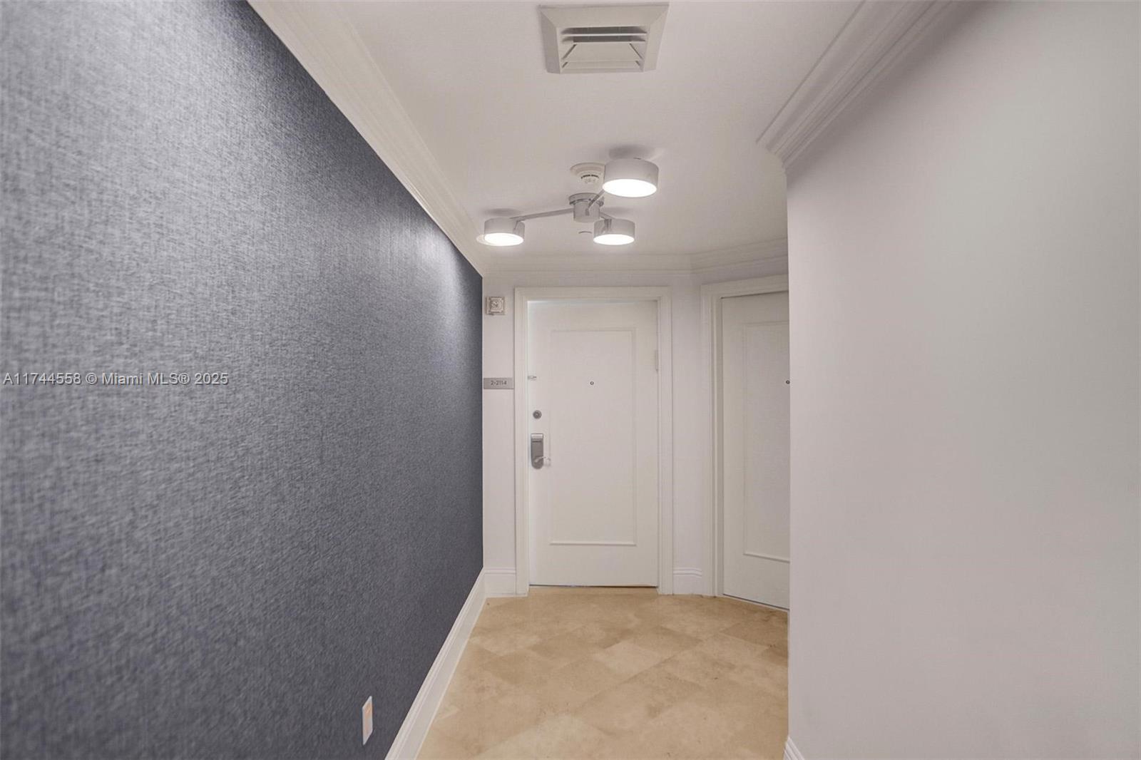 4401 Collins Ave #2114/2116, Miami Beach FL 33140