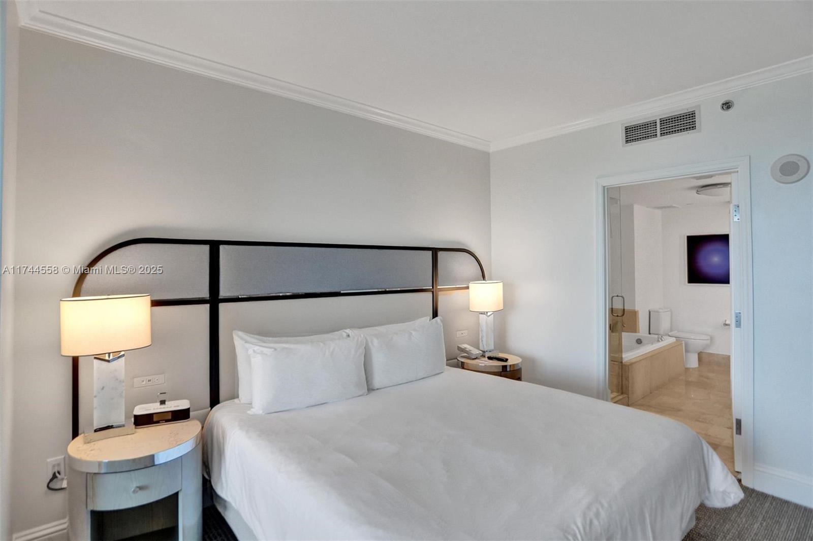 4401 Collins Ave #2114/2116, Miami Beach FL 33140