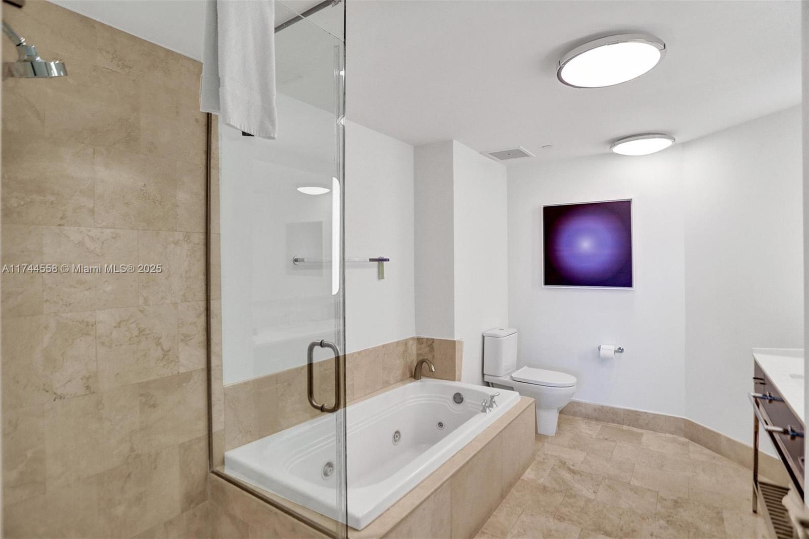 4401 Collins Ave #2114/2116, Miami Beach FL 33140