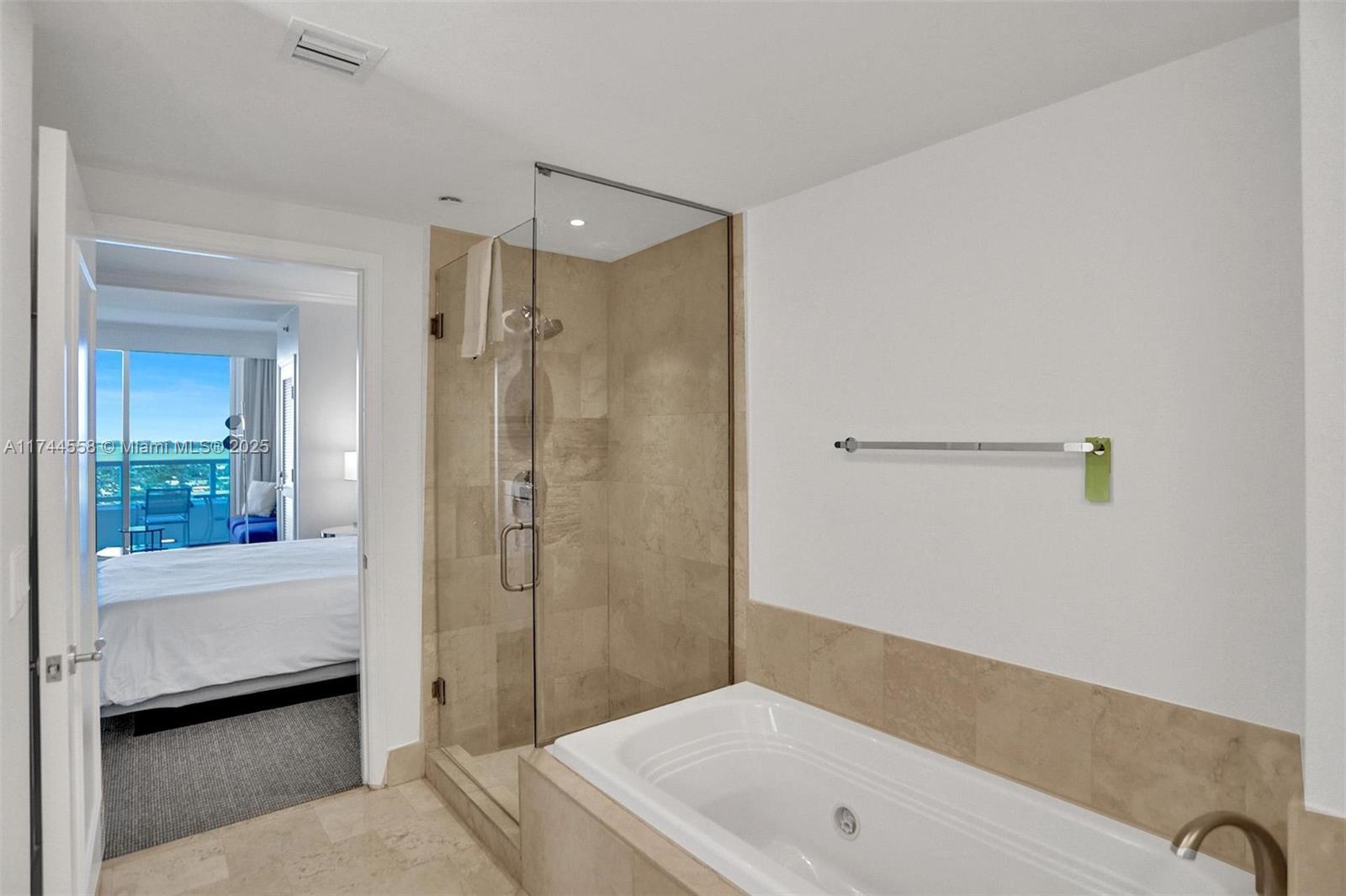 4401 Collins Ave #2114/2116, Miami Beach FL 33140