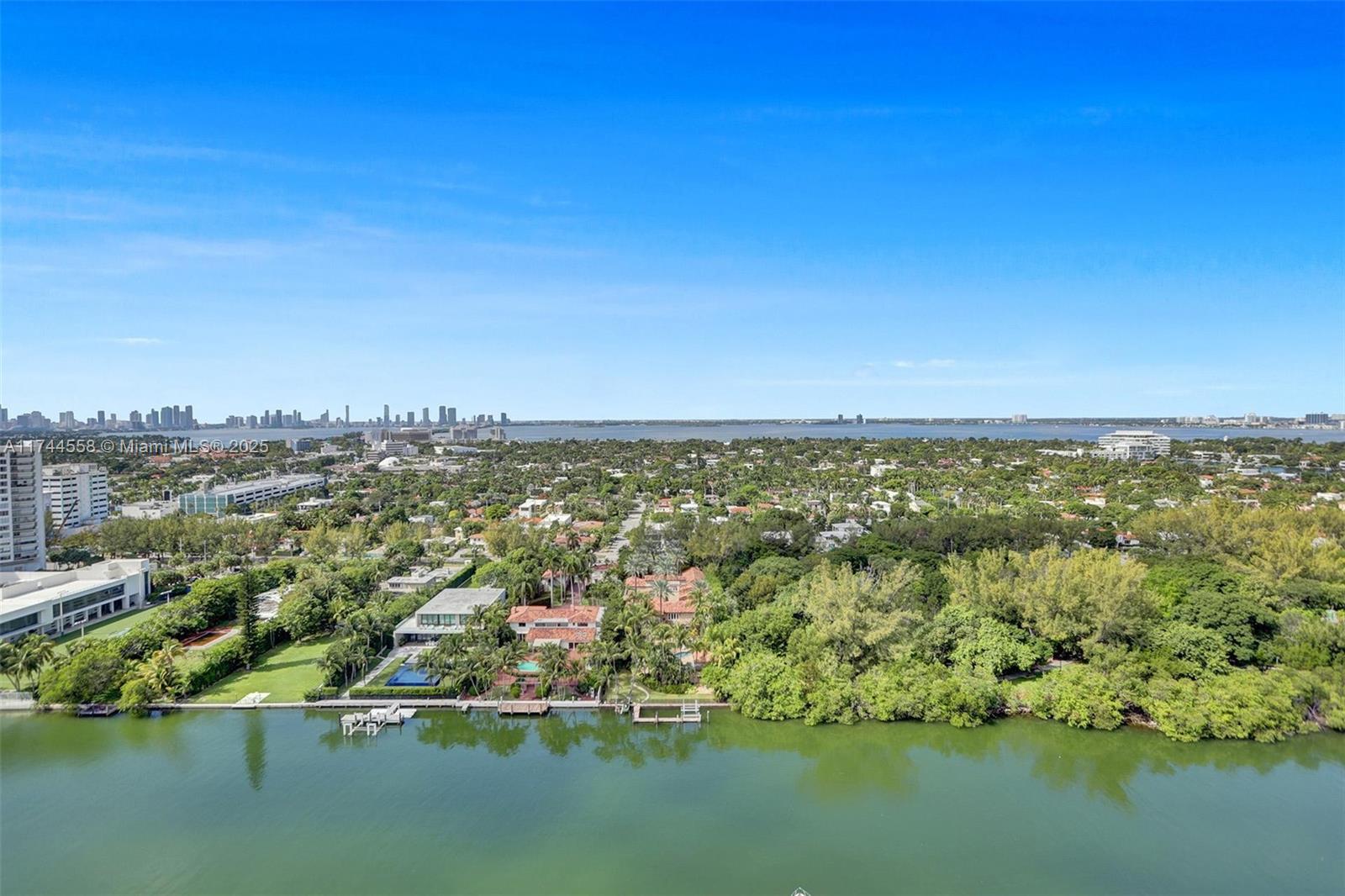 4401 Collins Ave #2114/2116, Miami Beach FL 33140