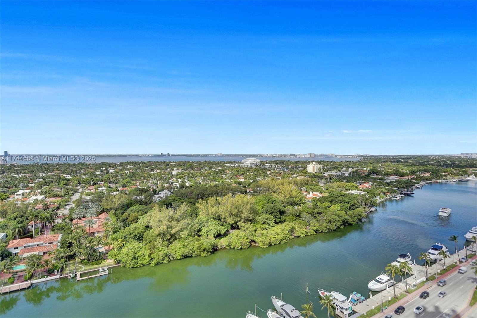 4401 Collins Ave #2114/2116, Miami Beach FL 33140