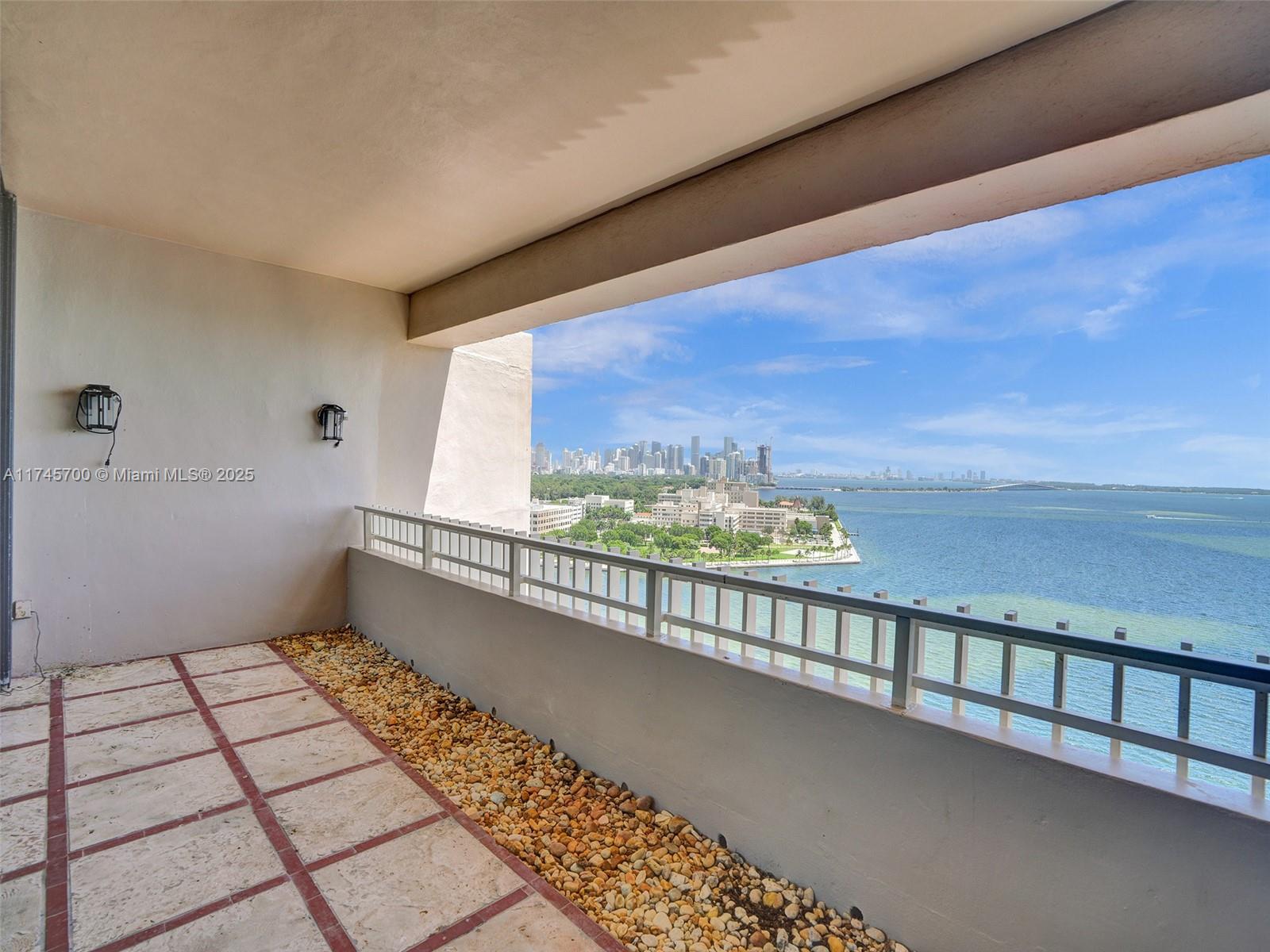 3 Grove Isle Dr #CPH07, Miami FL 33133