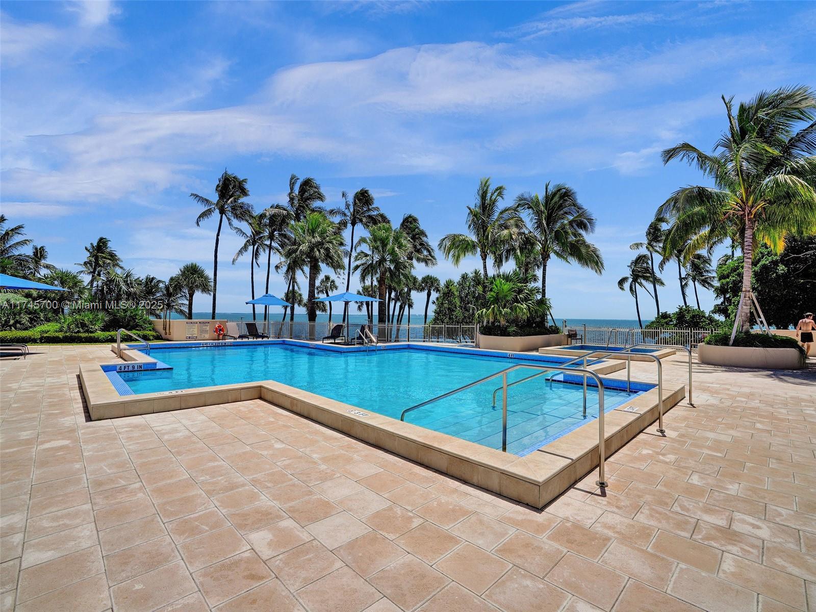3 Grove Isle Dr #CPH07, Miami FL 33133