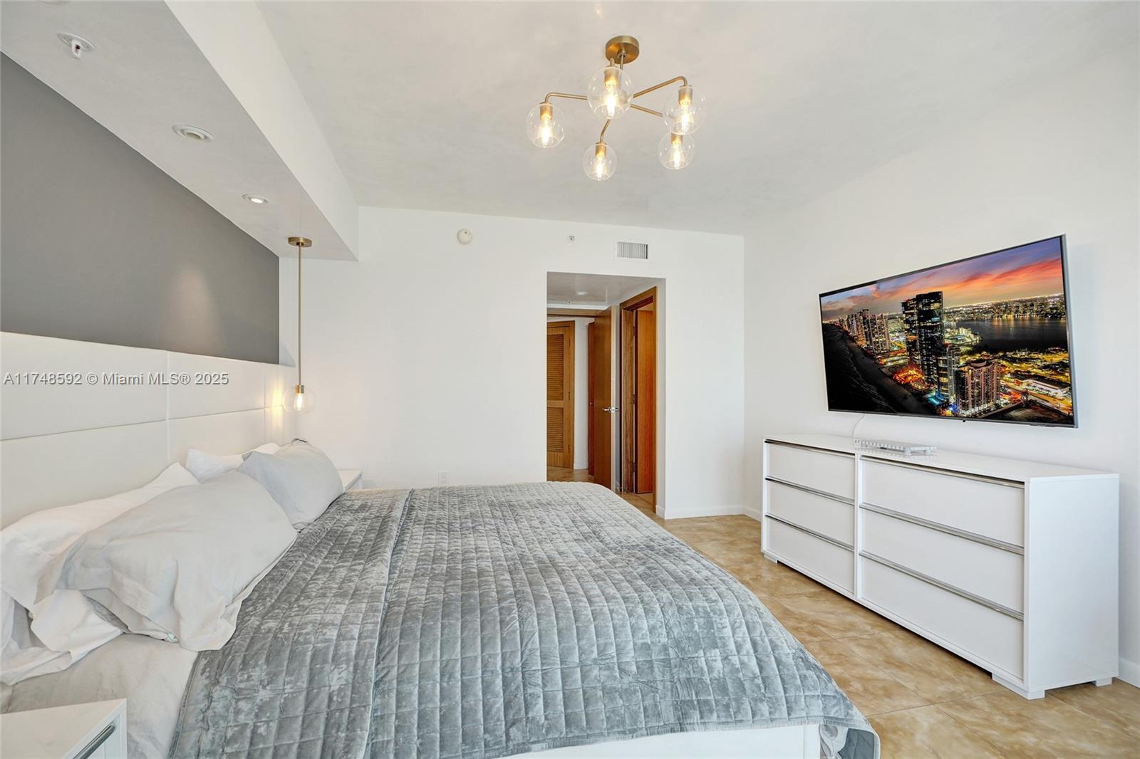 16699 Collins Ave #2609, Sunny Isles Beach FL 33160