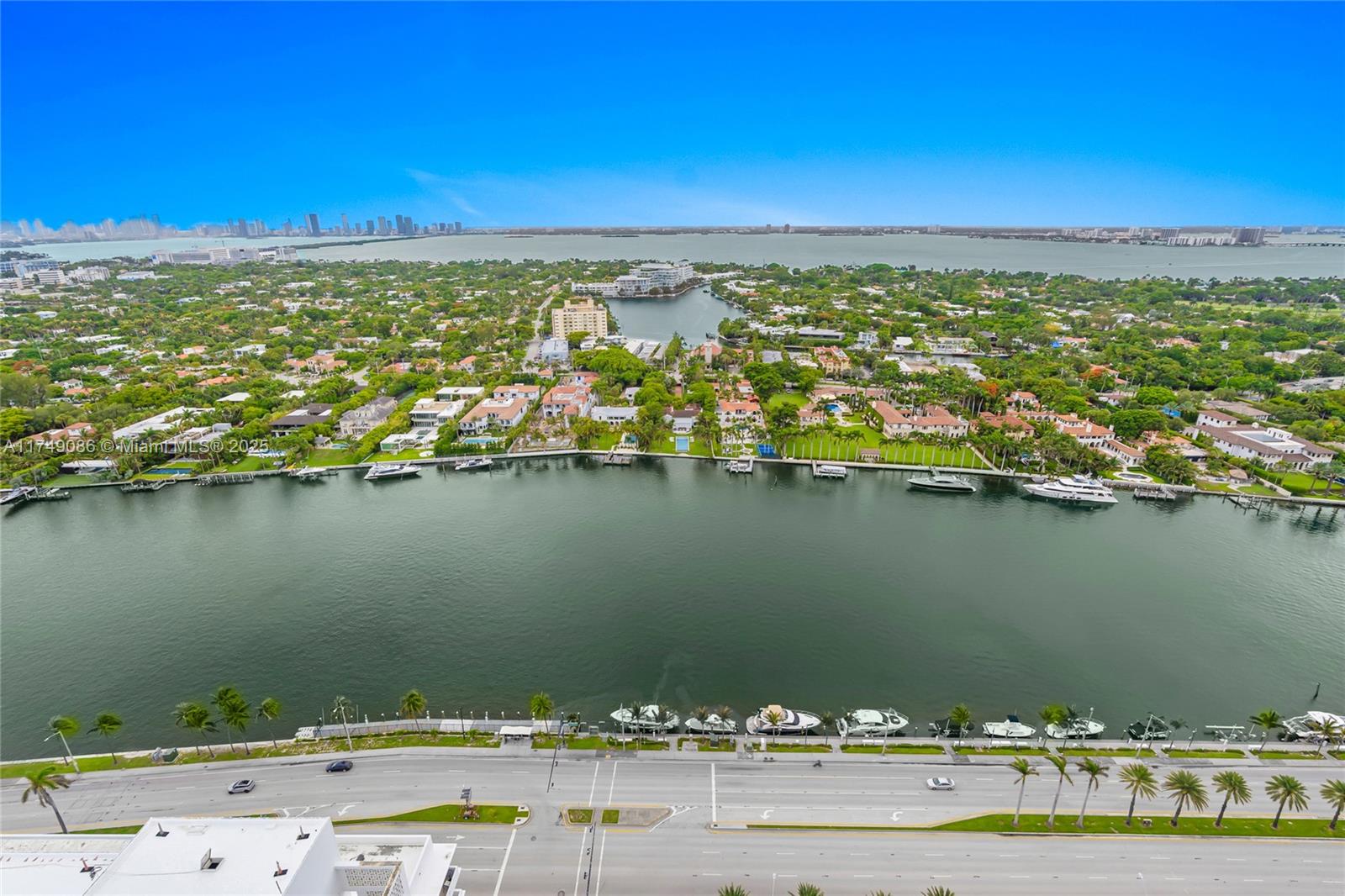 4775 Collins Ave #3505, Miami Beach FL 33140