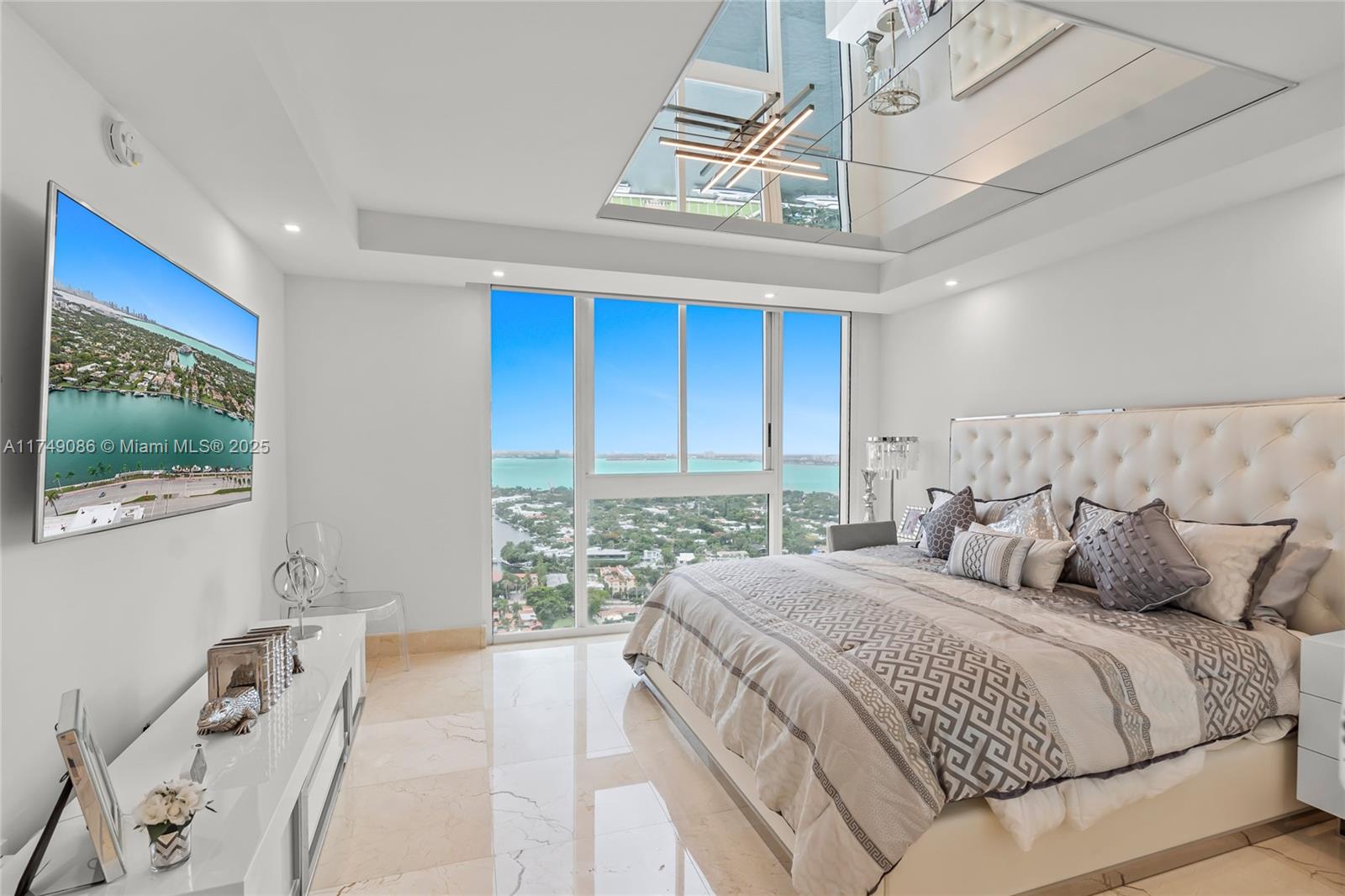 4775 Collins Ave #3505, Miami Beach FL 33140