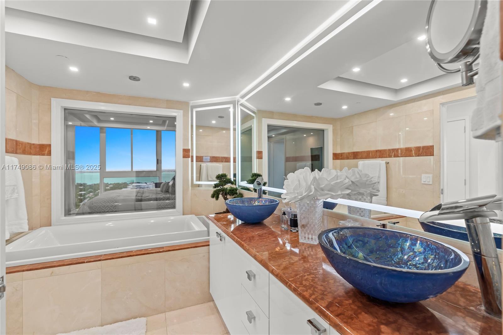 4775 Collins Ave #3505, Miami Beach FL 33140