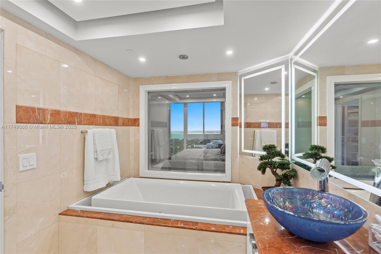 4775 Collins Ave #3505, Miami Beach FL 33140
