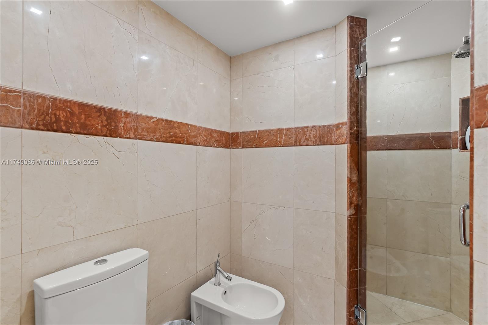 4775 Collins Ave #3505, Miami Beach FL 33140