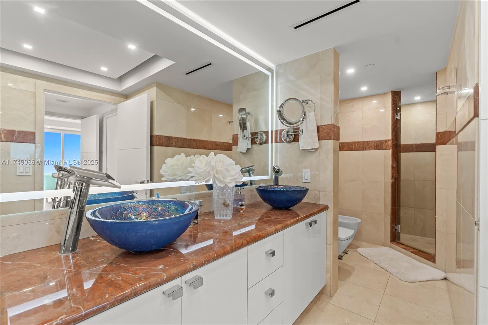 4775 Collins Ave #3505, Miami Beach FL 33140