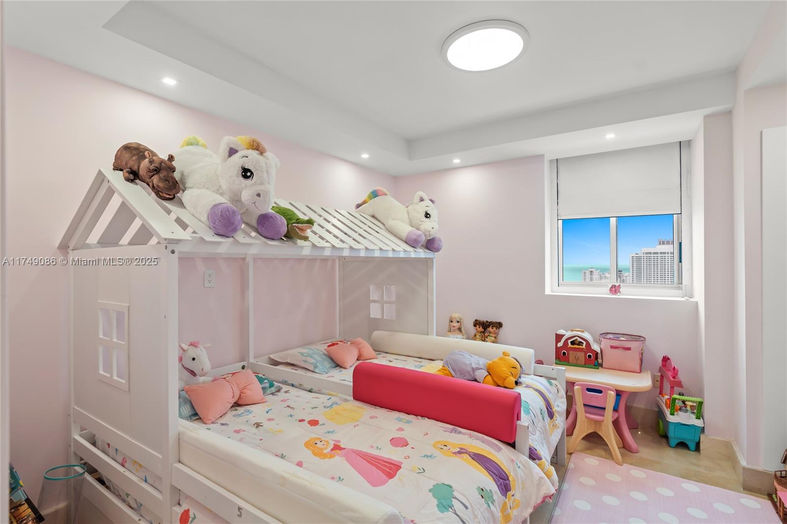 4775 Collins Ave #3505, Miami Beach FL 33140