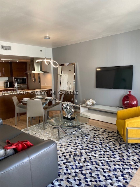 485 Brickell Ave #2603, Miami FL 33131