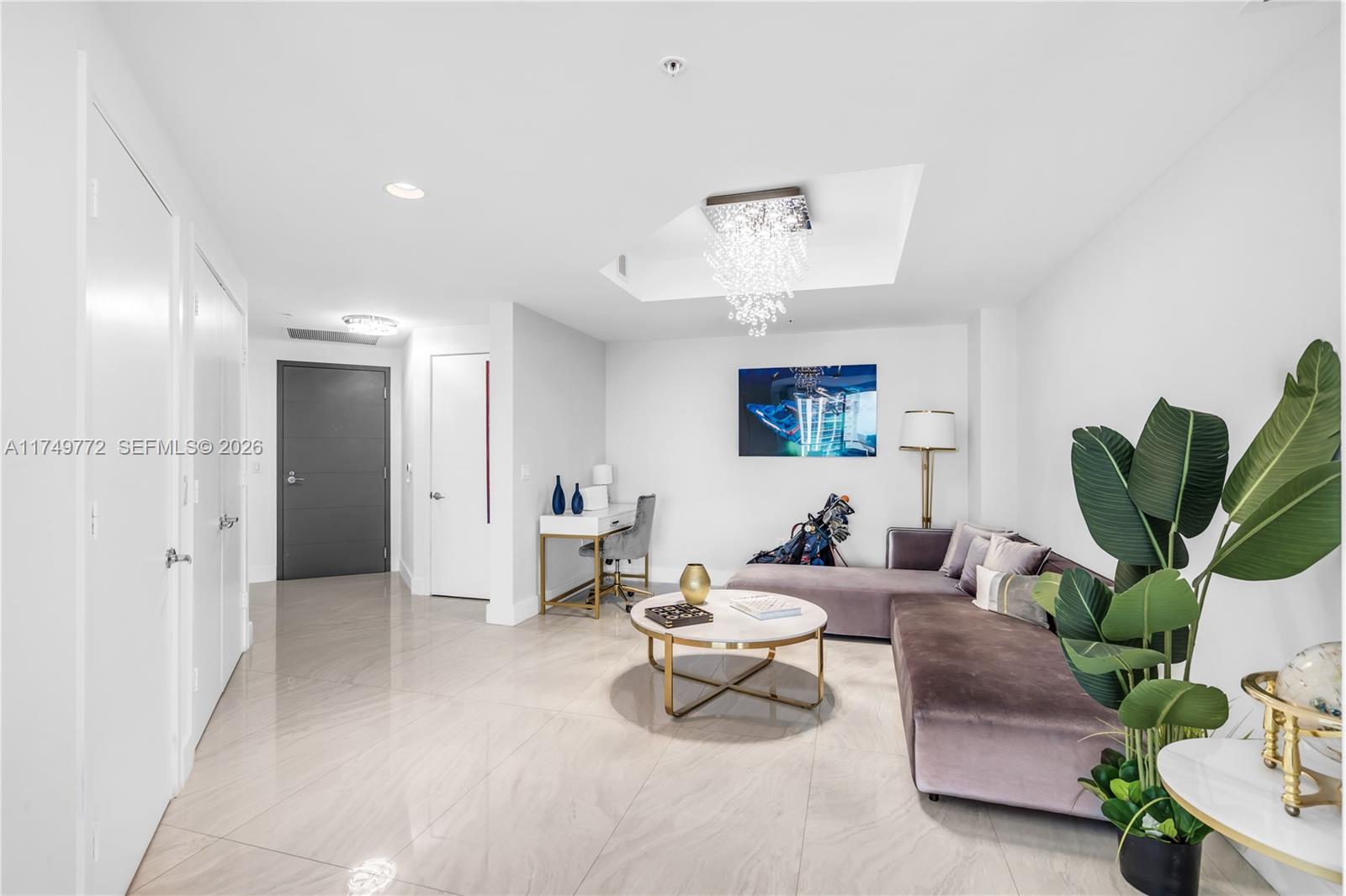 17111 Biscayne Blvd #2001, North Miami Beach FL 33160