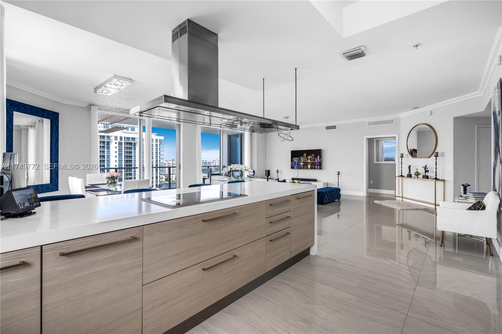 17111 Biscayne Blvd #2001, North Miami Beach FL 33160