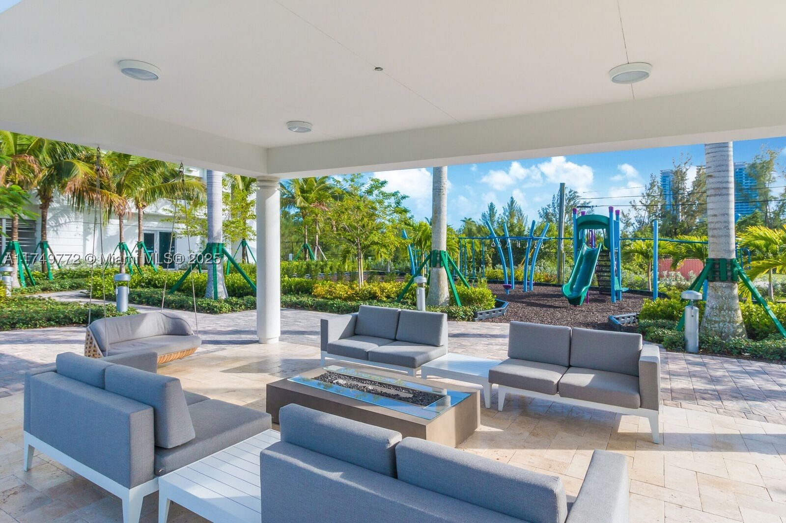 17111 Biscayne Blvd #2001, North Miami Beach FL 33160