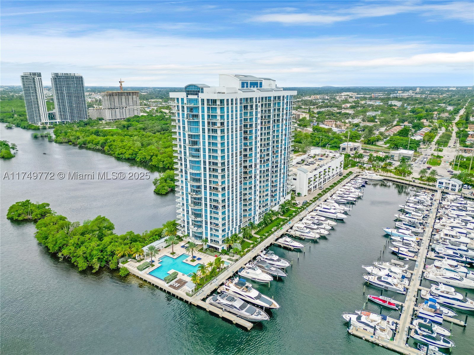 17111 Biscayne Blvd #2001, North Miami Beach FL 33160