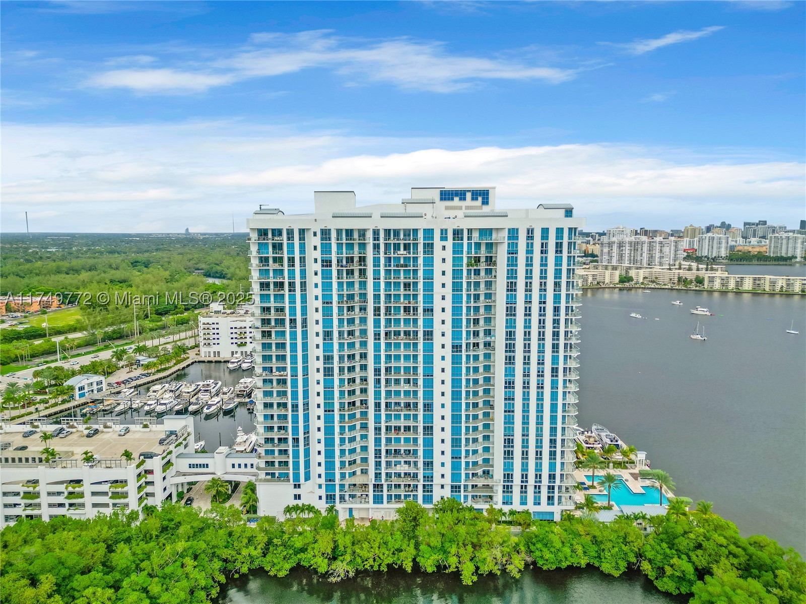 17111 Biscayne Blvd #2001, North Miami Beach FL 33160