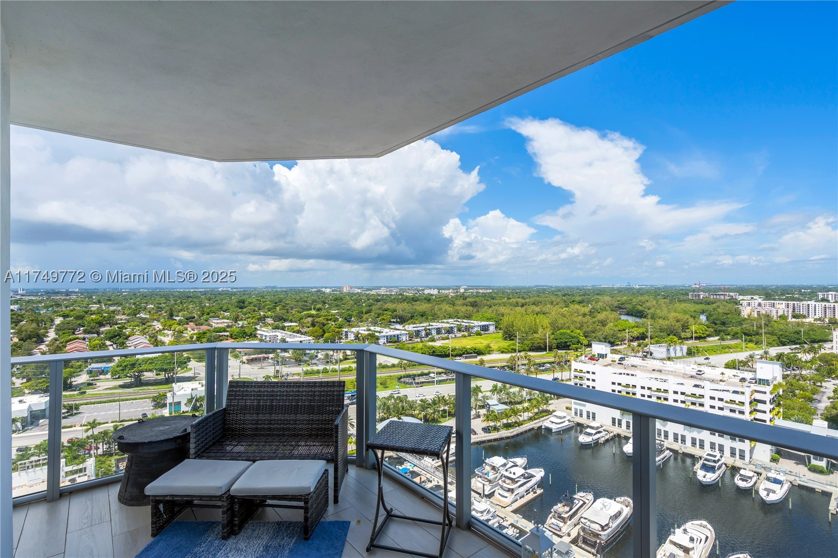17111 Biscayne Blvd #2001, North Miami Beach FL 33160
