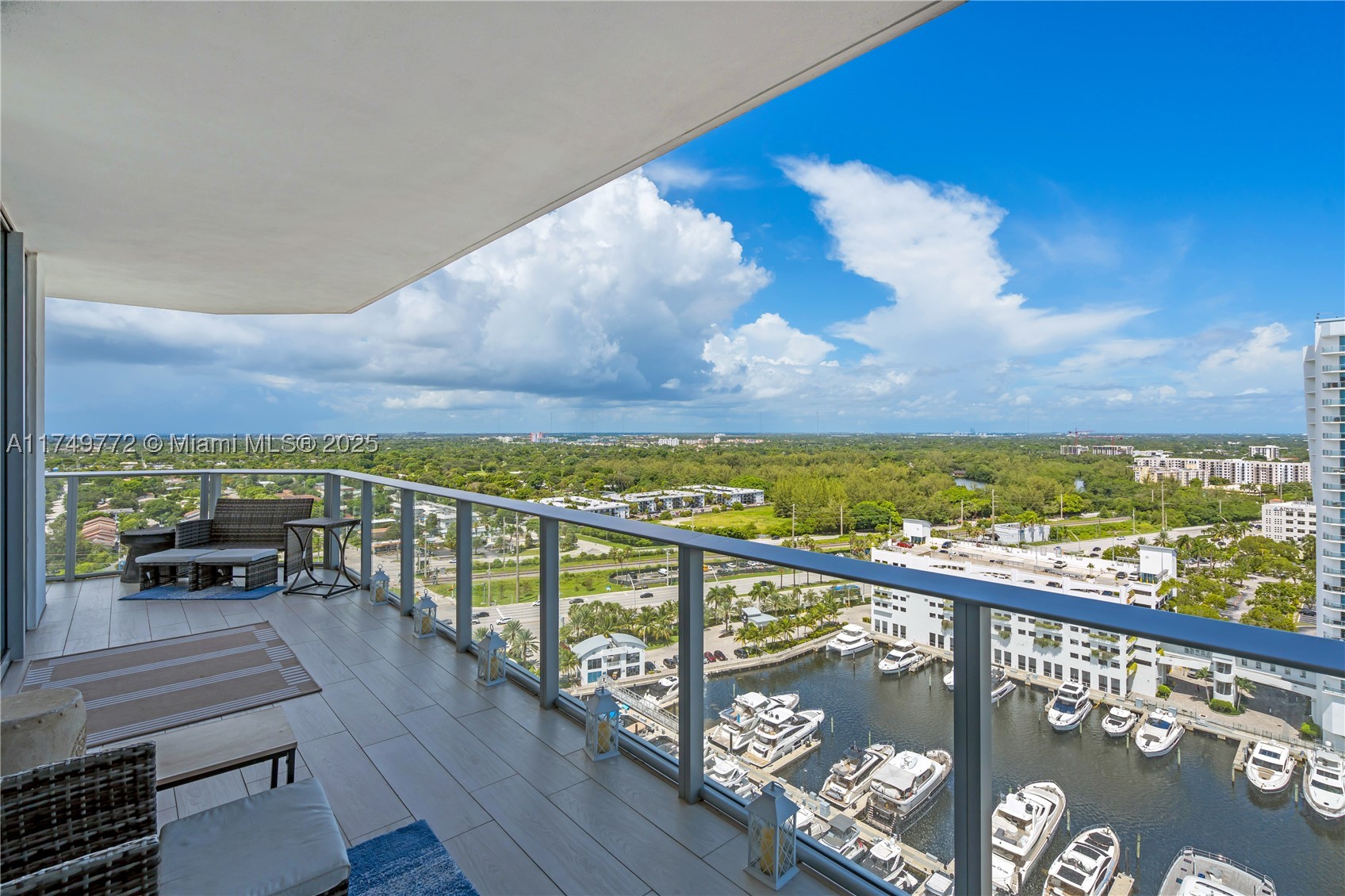 17111 Biscayne Blvd #2001, North Miami Beach FL 33160