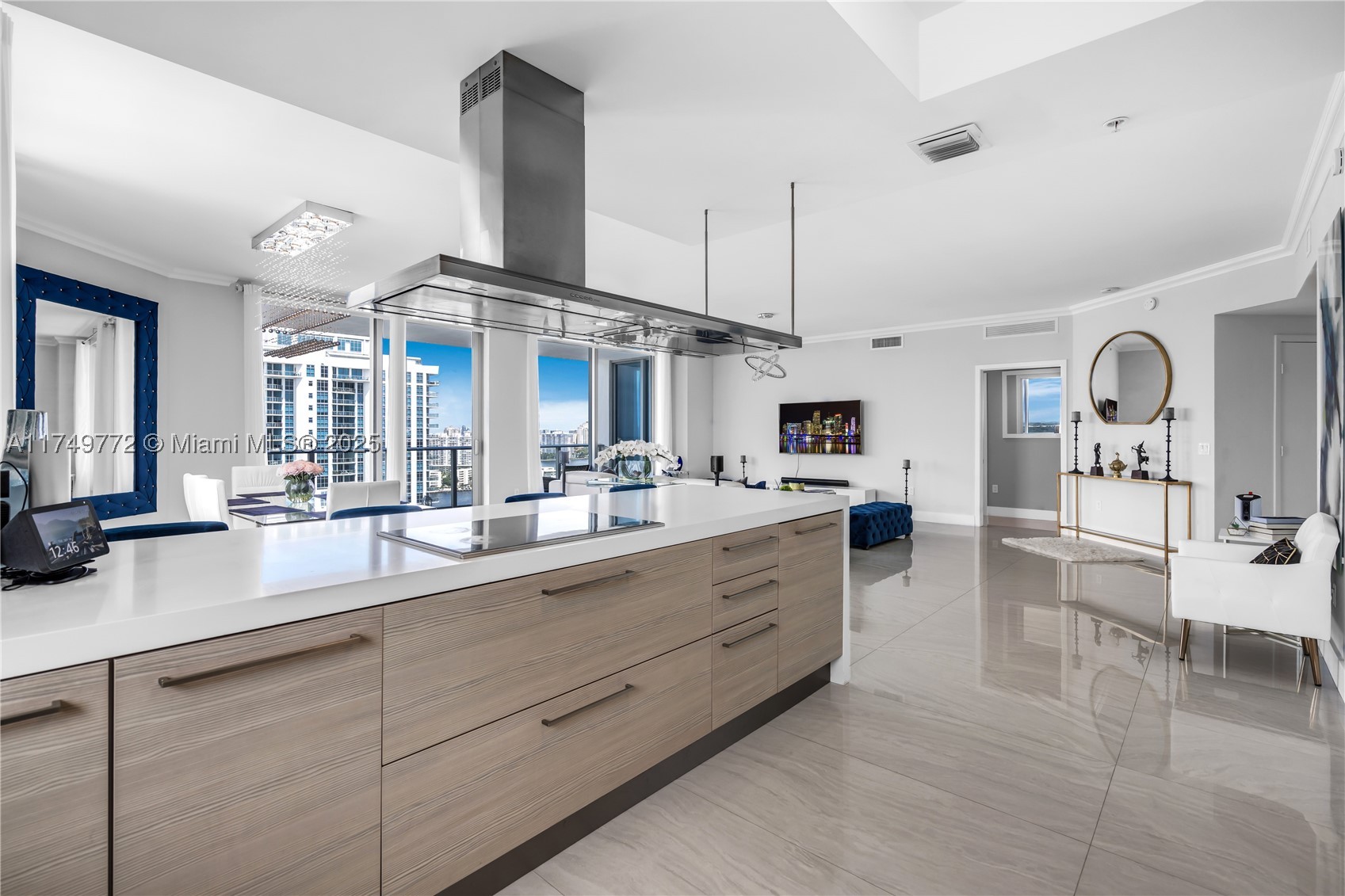 17111 Biscayne Blvd #2001, North Miami Beach FL 33160