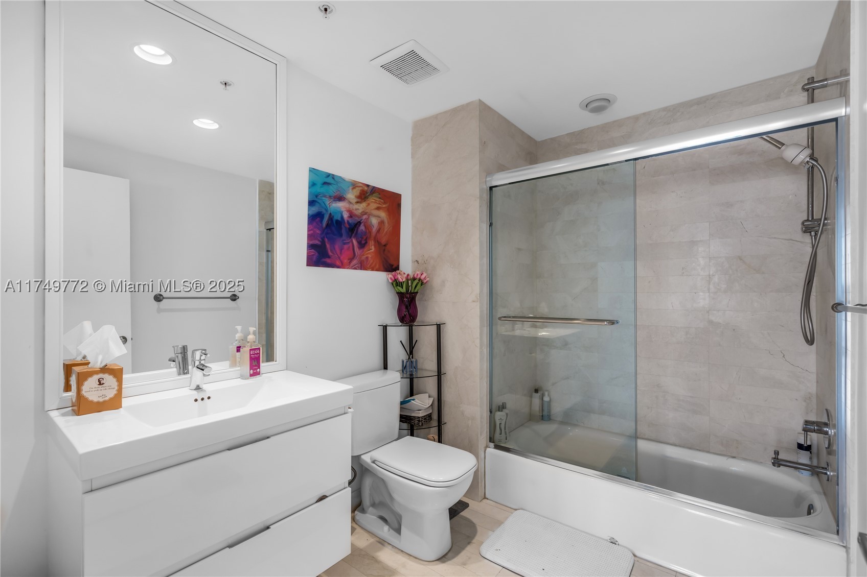 17111 Biscayne Blvd #2001, North Miami Beach FL 33160