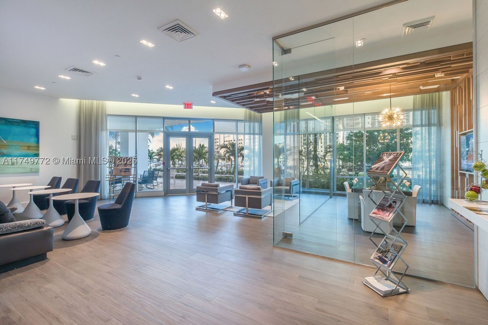 17111 Biscayne Blvd #2001, North Miami Beach FL 33160