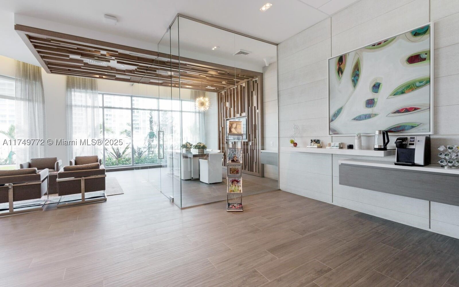 17111 Biscayne Blvd #2001, North Miami Beach FL 33160