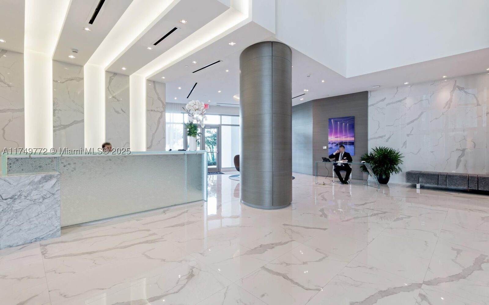 17111 Biscayne Blvd #2001, North Miami Beach FL 33160