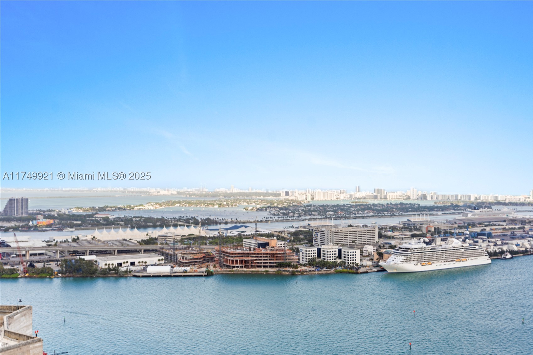 335 S Biscayne Blvd #UPH02, Miami FL 33131