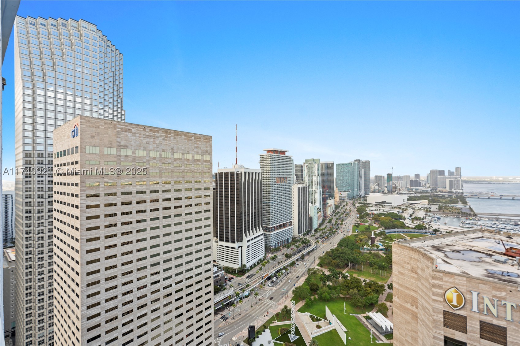 335 S Biscayne Blvd #UPH02, Miami FL 33131
