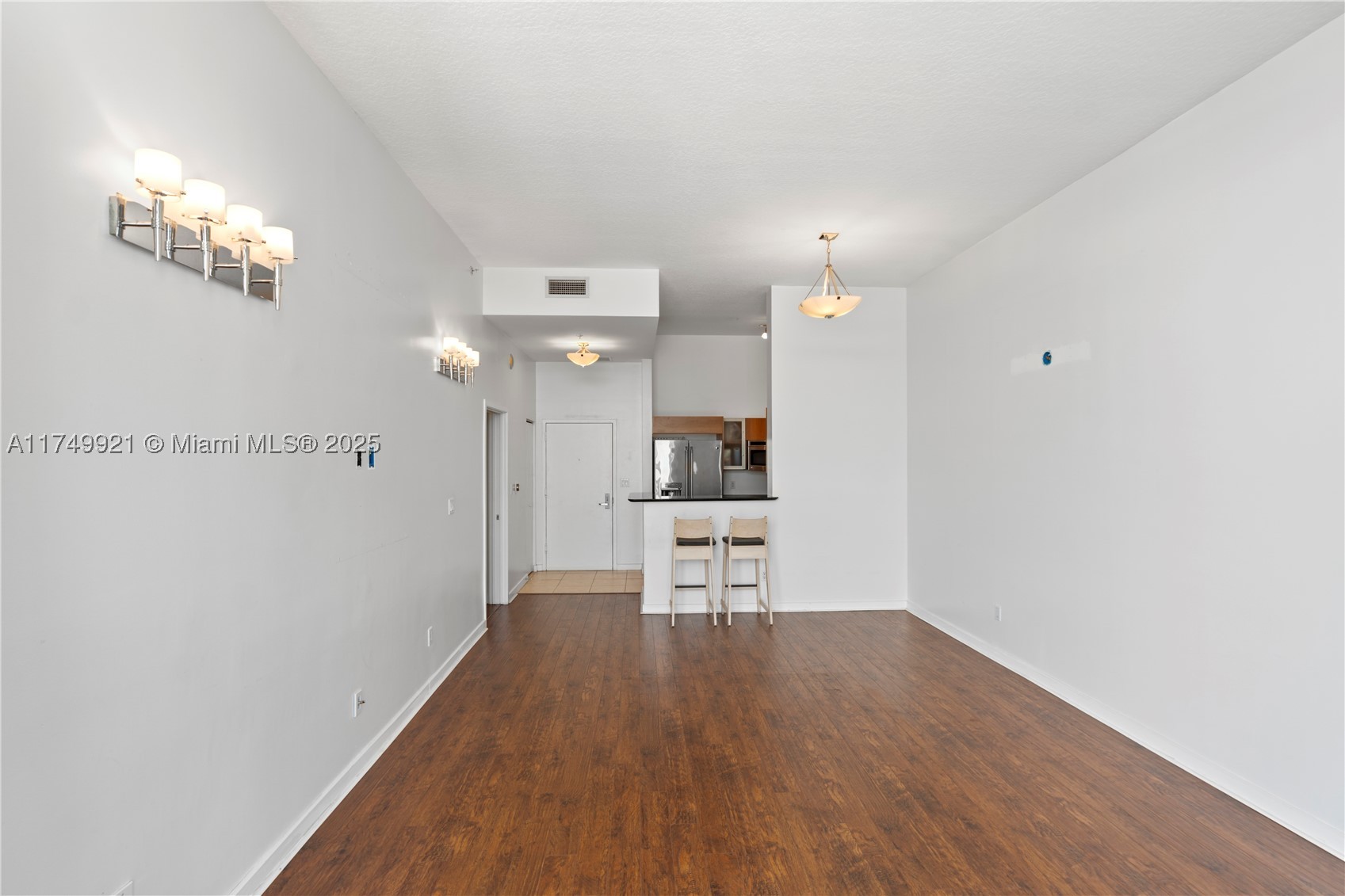 335 S Biscayne Blvd #UPH02, Miami FL 33131