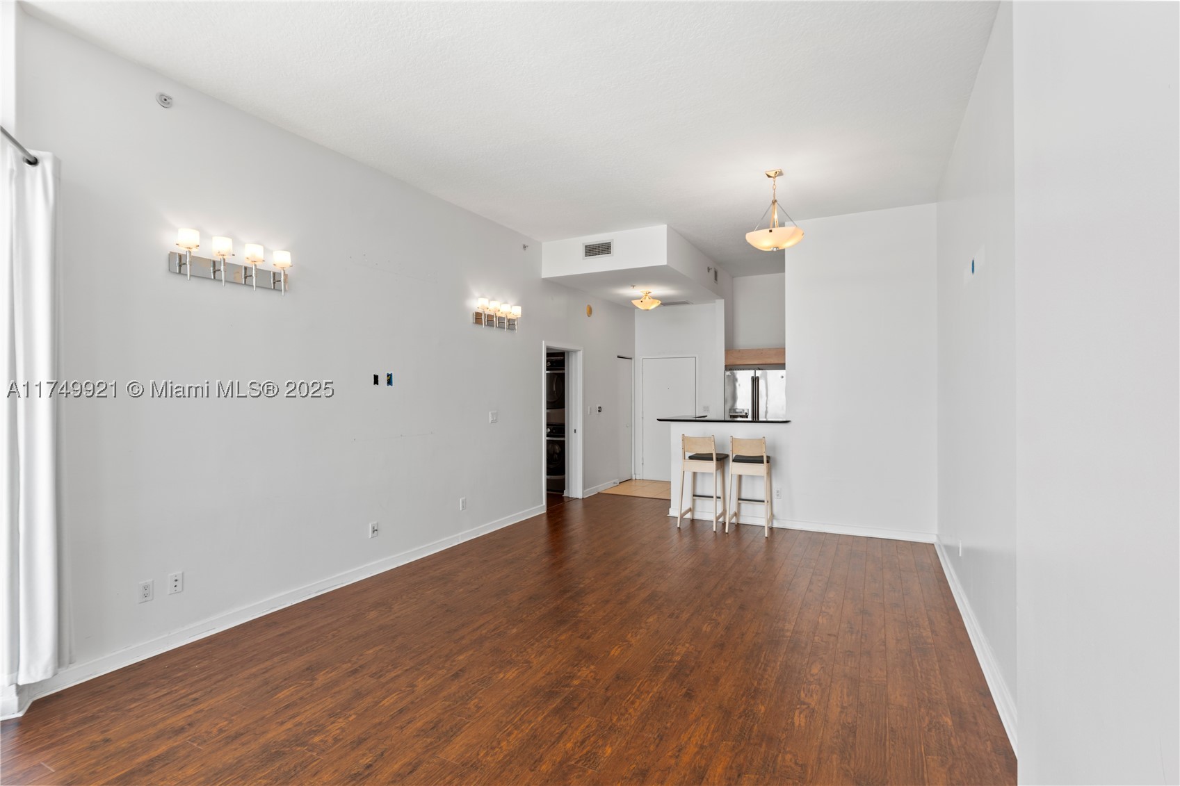 335 S Biscayne Blvd #UPH02, Miami FL 33131