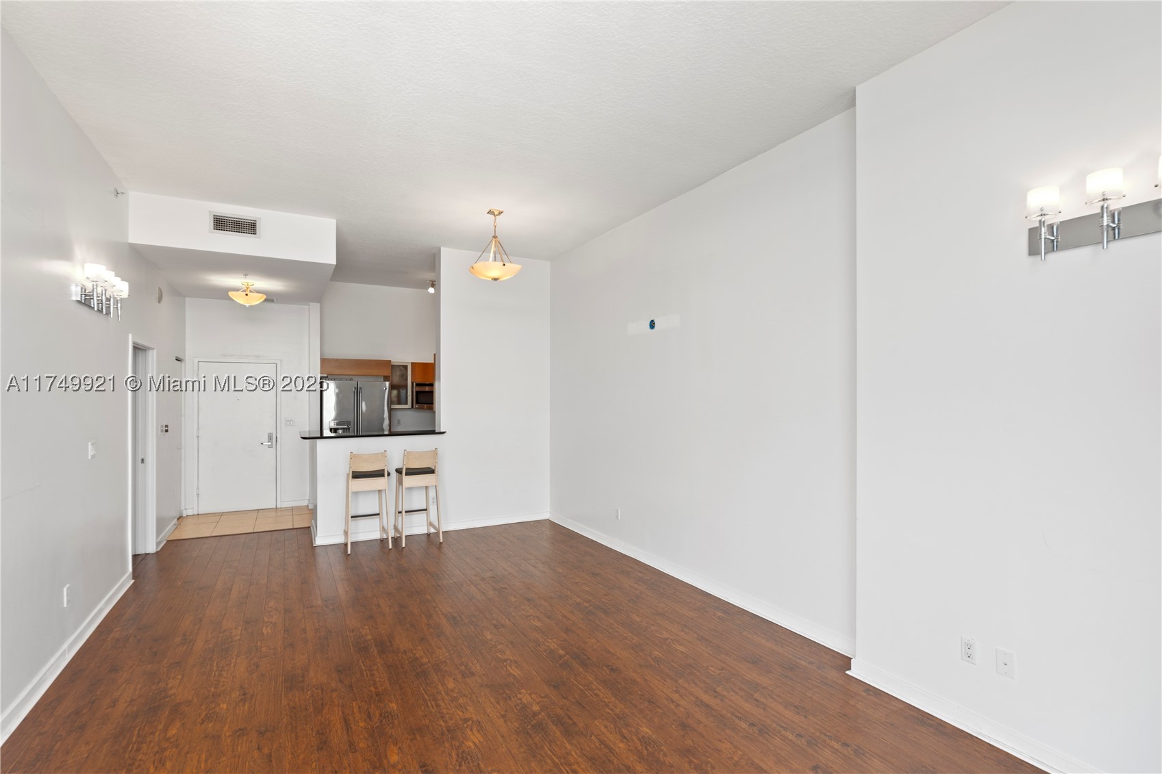 335 S Biscayne Blvd #UPH02, Miami FL 33131