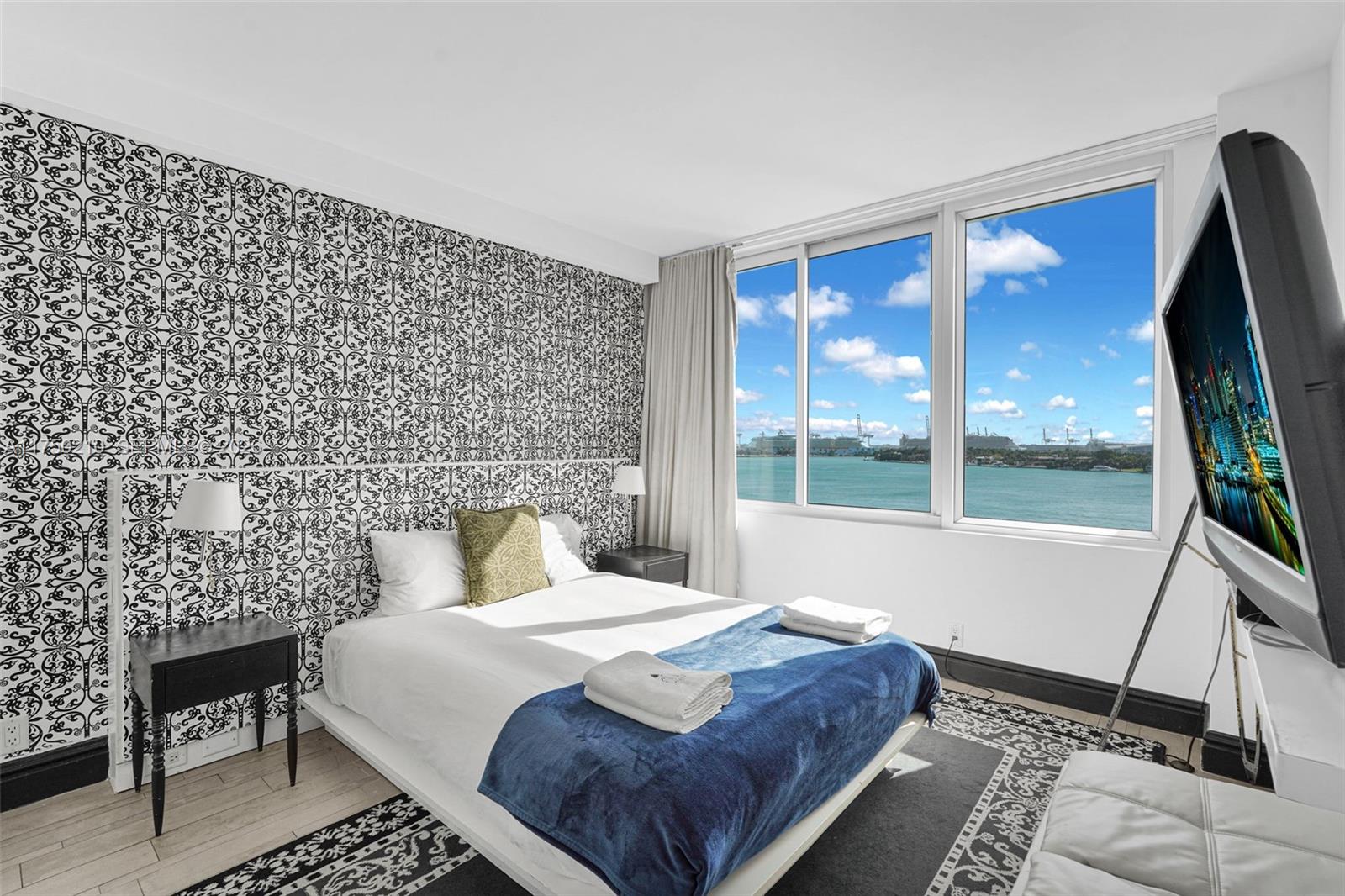 1100 West Ave #916, Miami Beach FL 33139