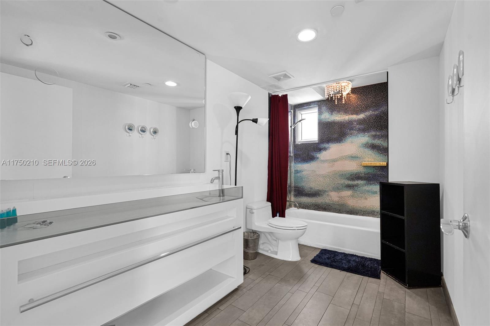 1100 West Ave #916, Miami Beach FL 33139
