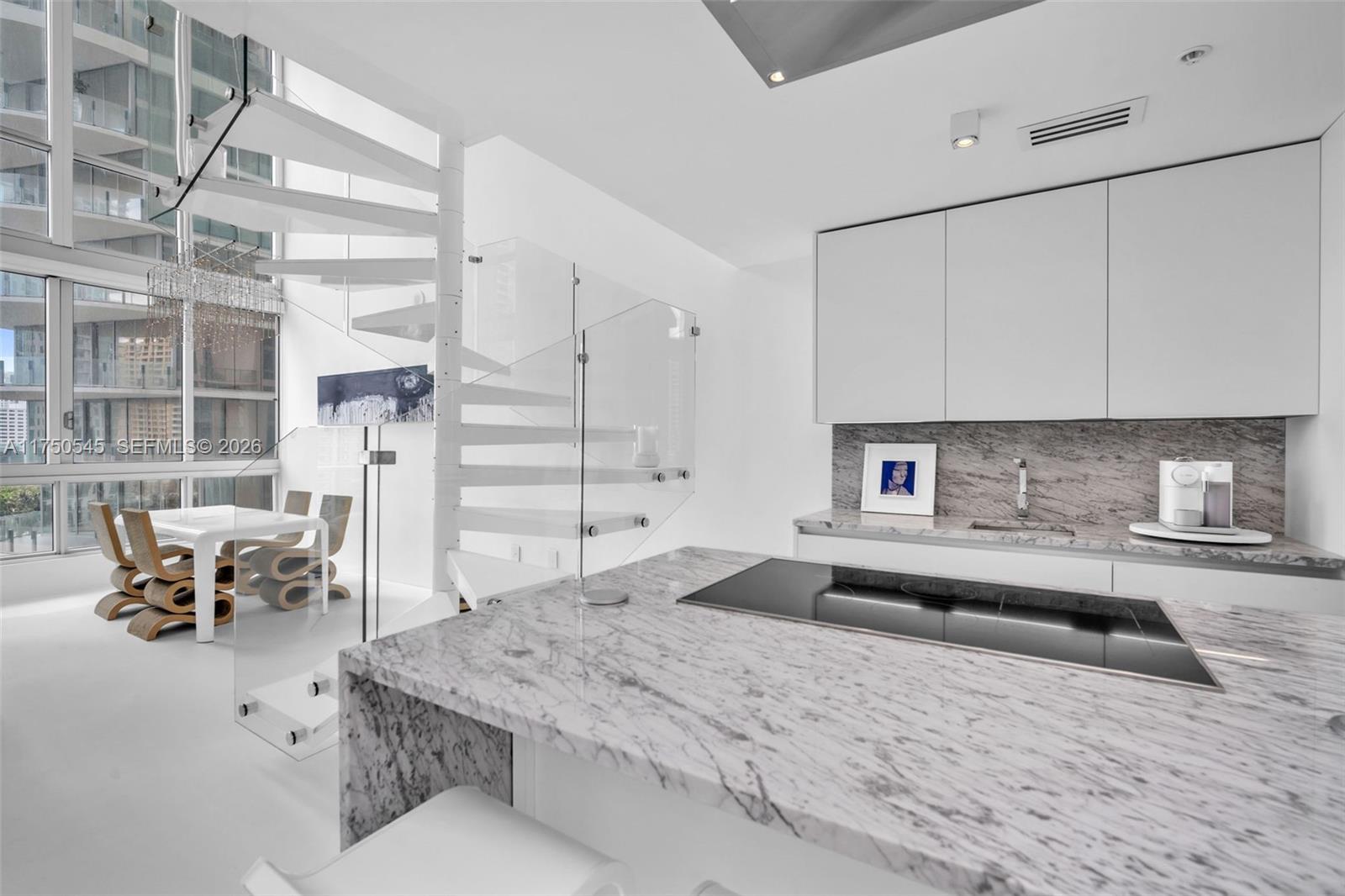300 S Biscayne Blvd #L-1012, Miami FL 33131