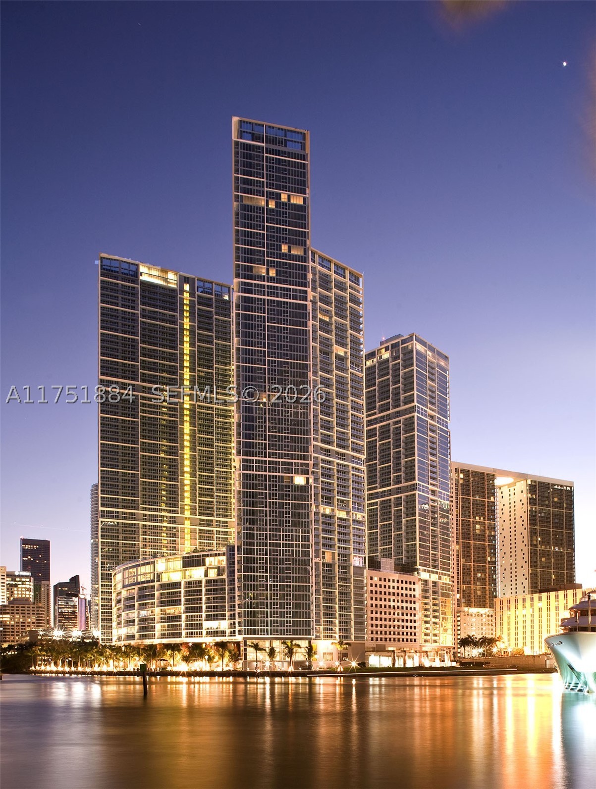 465 Brickell Ave #2405, Miami FL 33131
