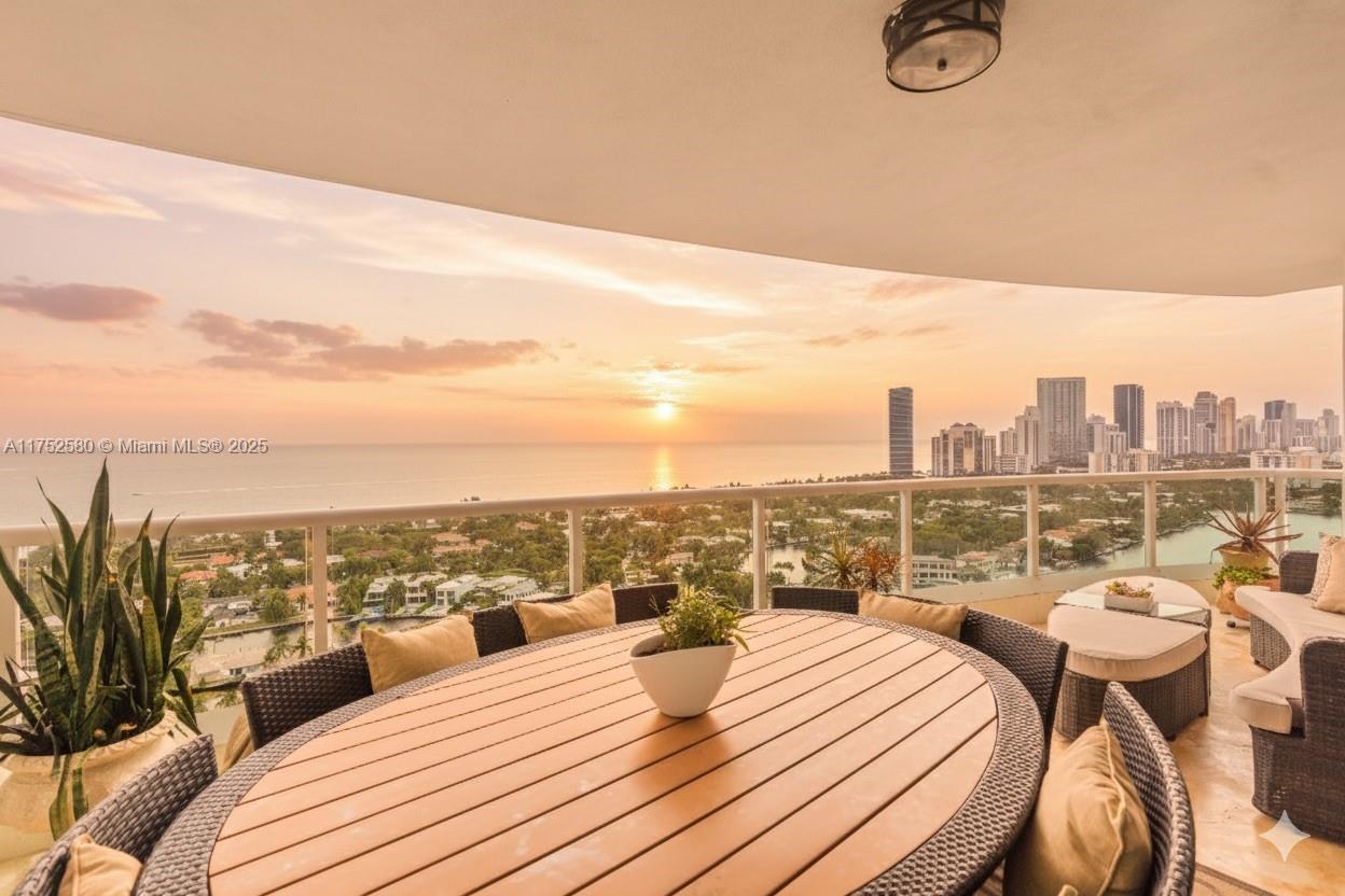 20201 E Country Club Dr #2708, Aventura FL 33180