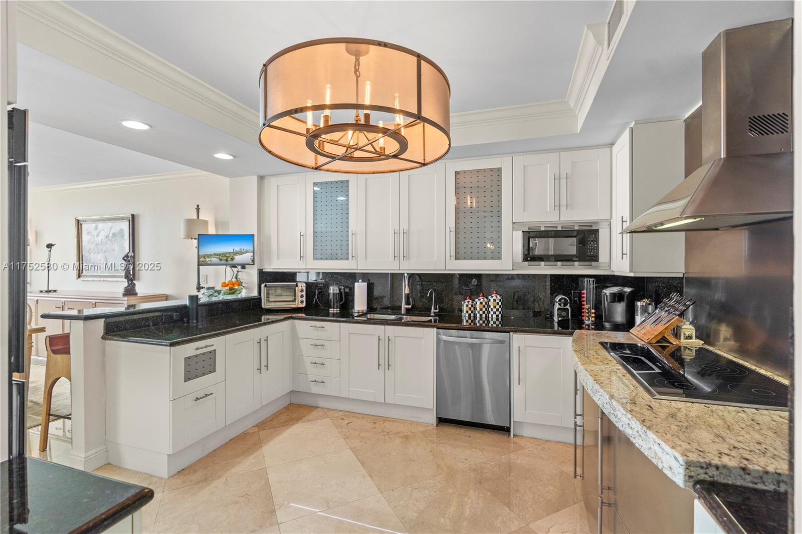 20201 E Country Club Dr #2708, Aventura FL 33180