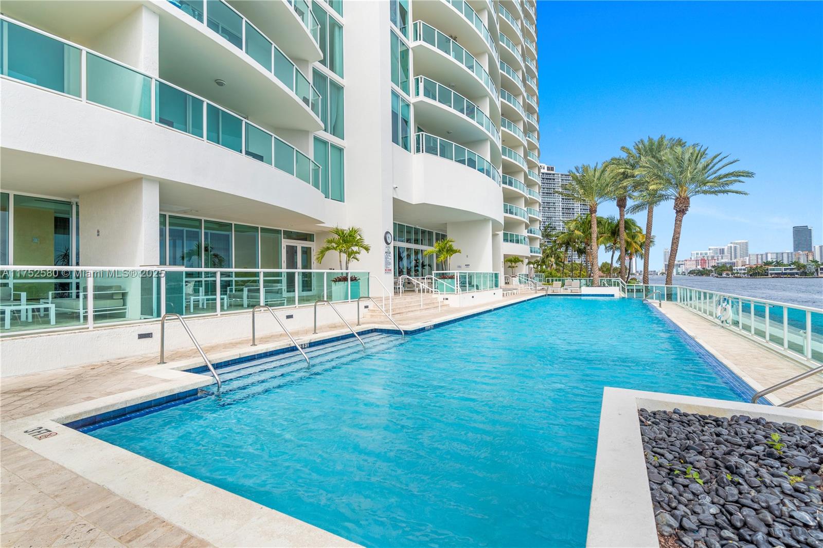 20201 E Country Club Dr #2708, Aventura FL 33180