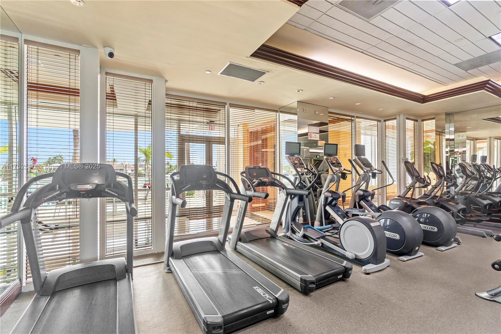 20201 E Country Club Dr #2708, Aventura FL 33180