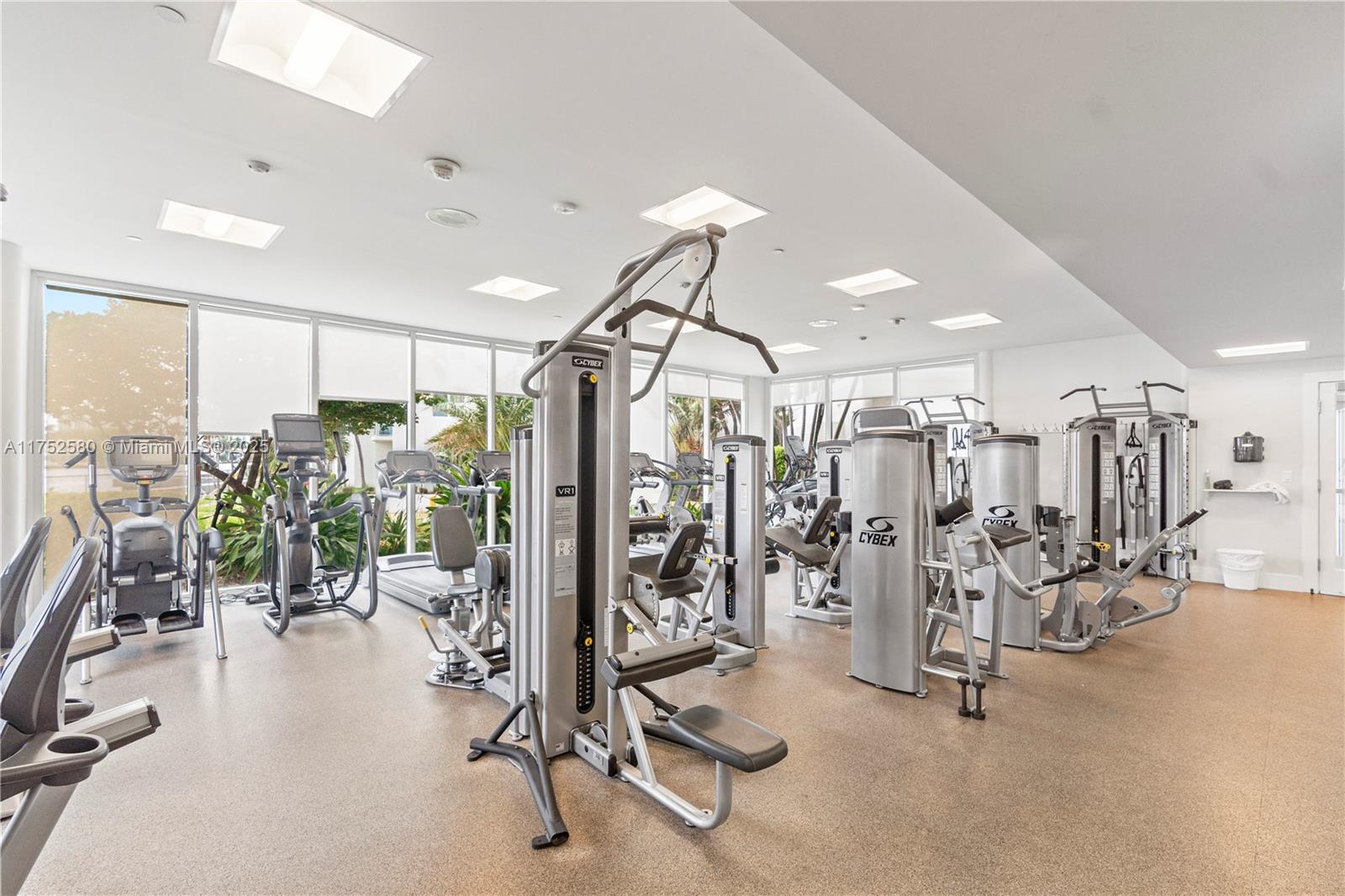 20201 E Country Club Dr #2708, Aventura FL 33180