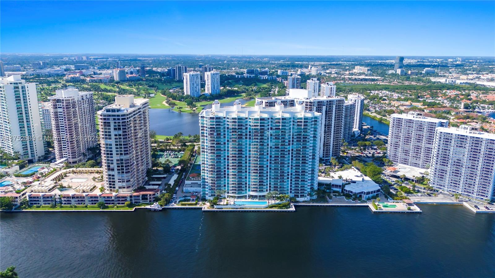 20201 E Country Club Dr #2708, Aventura FL 33180