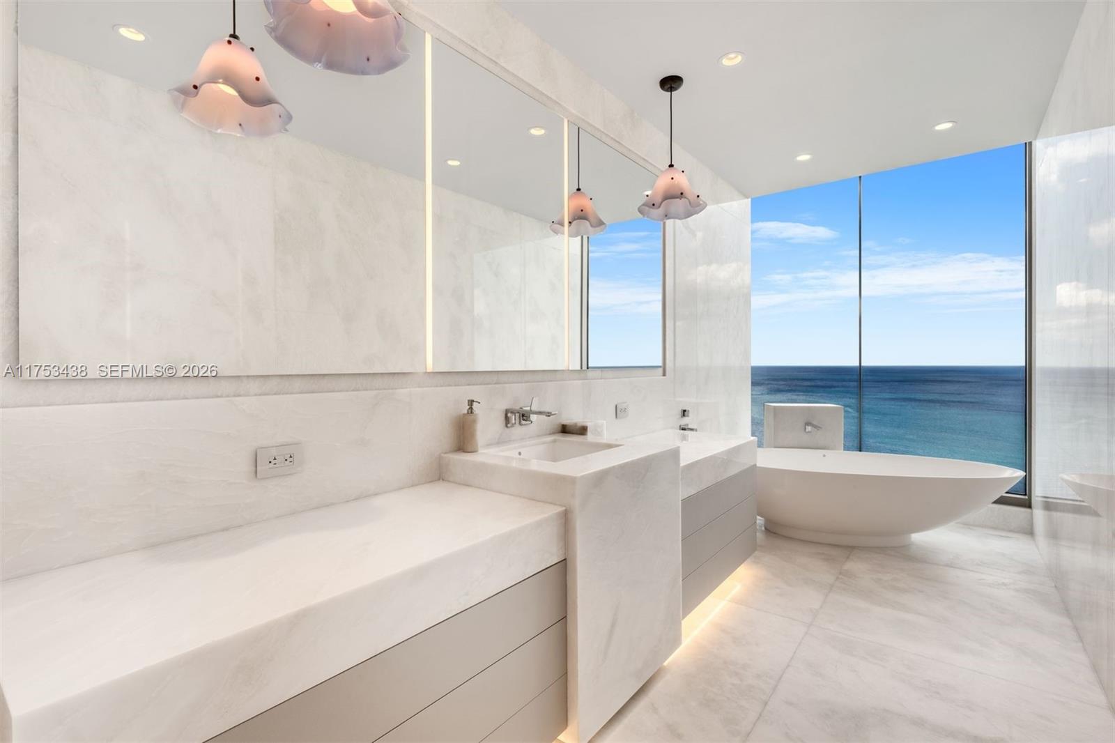 17975 Collins Ave #N2401, Sunny Isles Beach FL 33160