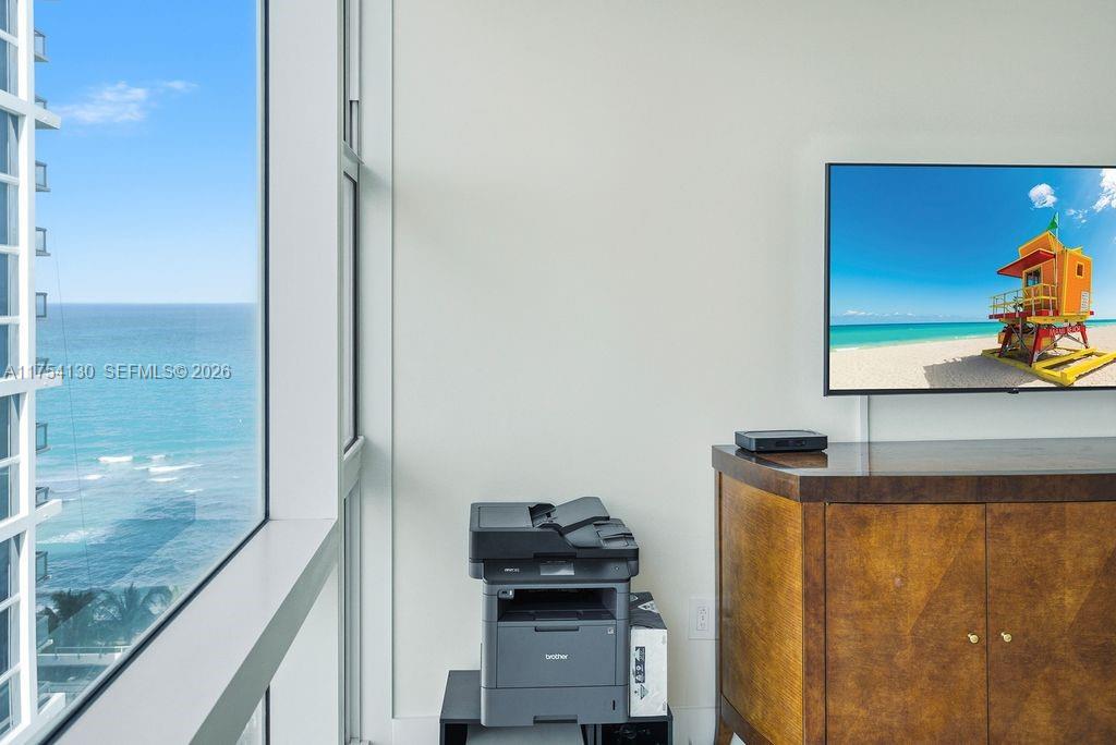 6801 Collins Ave #1403/Door 0/1414, Miami Beach FL 33141