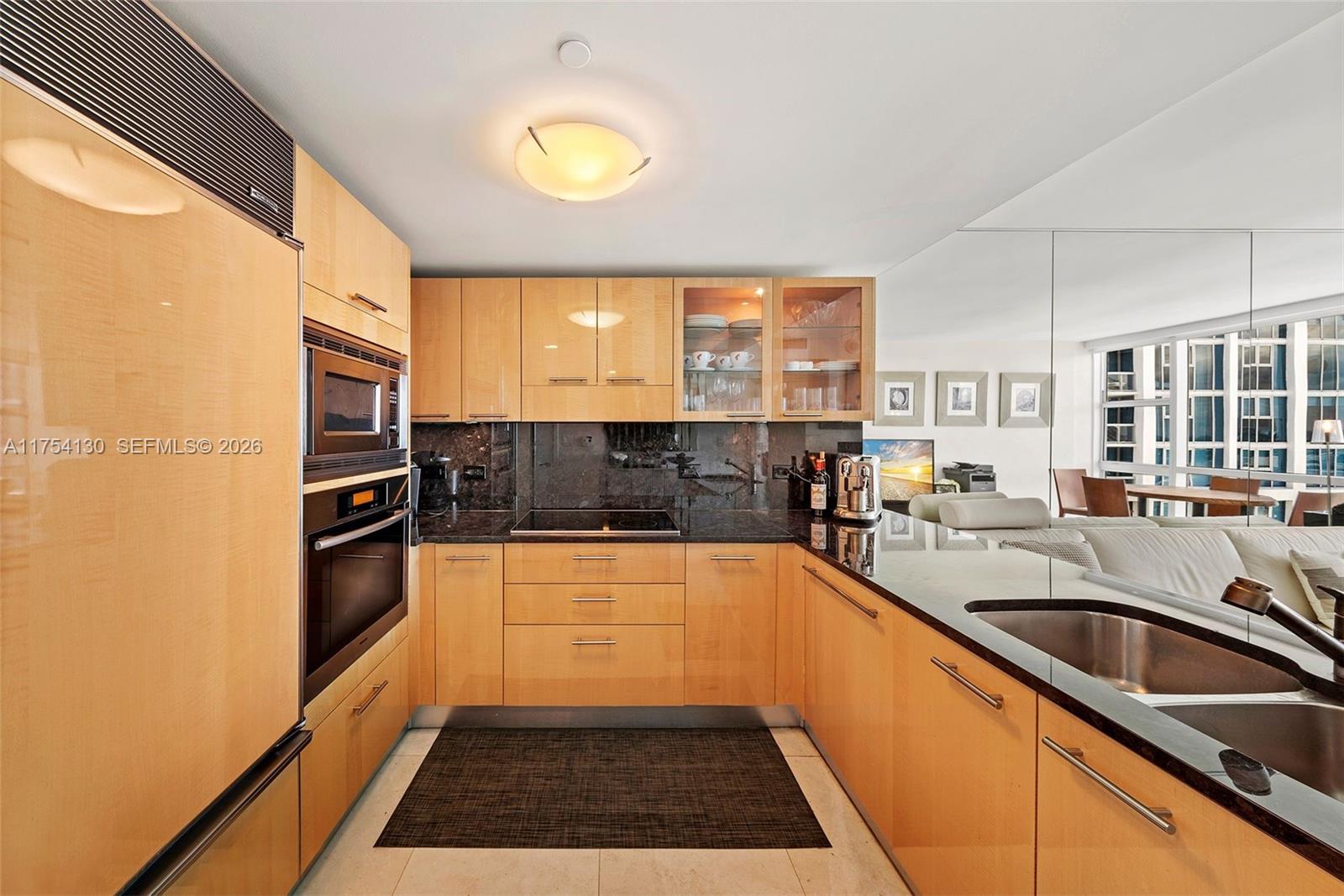 6801 Collins Ave #1403/Door 0/1414, Miami Beach FL 33141