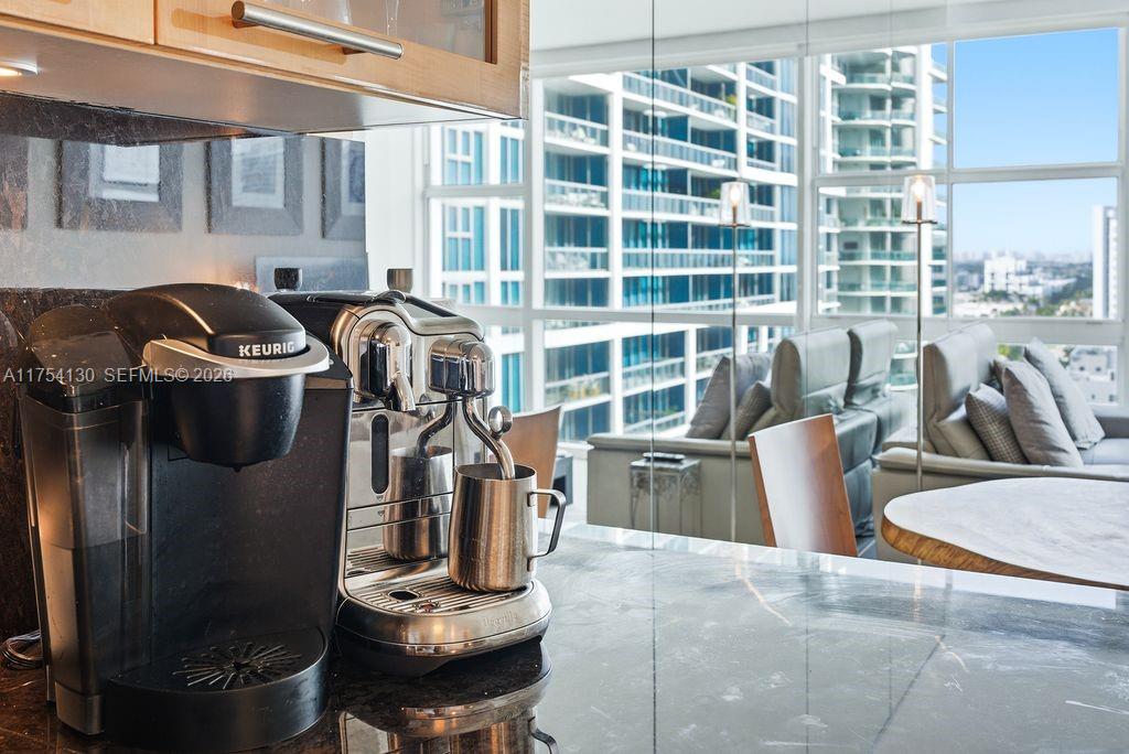 6801 Collins Ave #1403/Door 0/1414, Miami Beach FL 33141