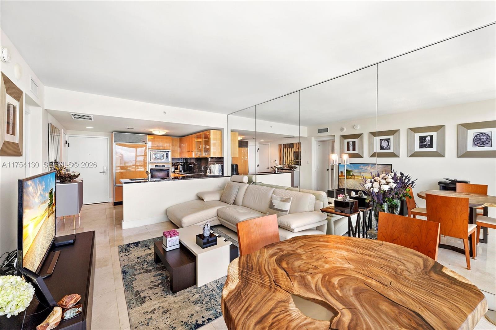 6801 Collins Ave #1403/Door 0/1414, Miami Beach FL 33141